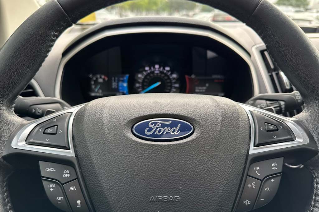 2020 Ford Edge SEL 26