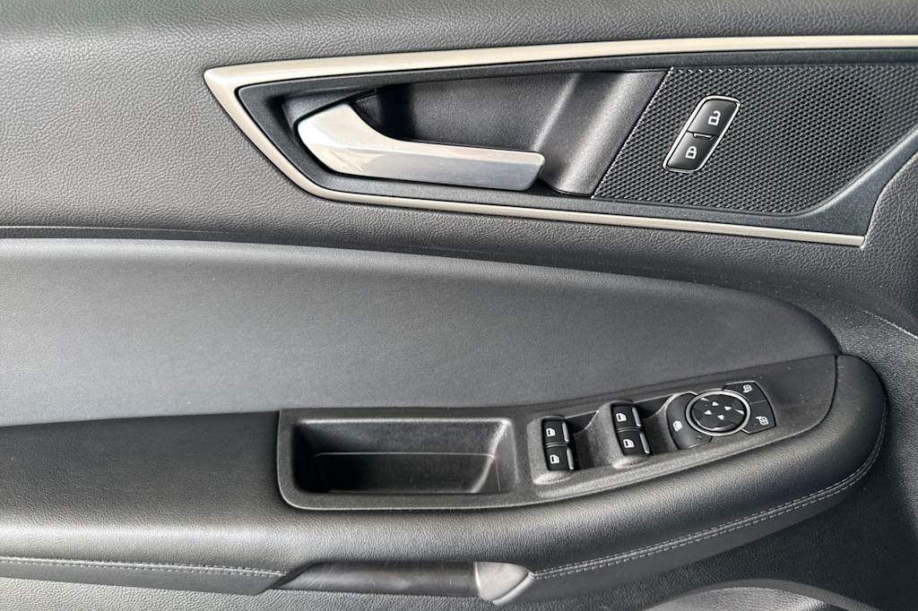 Thumbnail: 2024 Ford Edge - 22