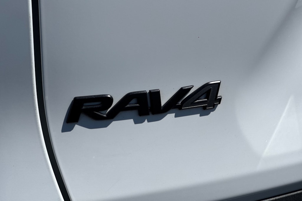Thumbnail: 2024 Toyota RAV4 - 7