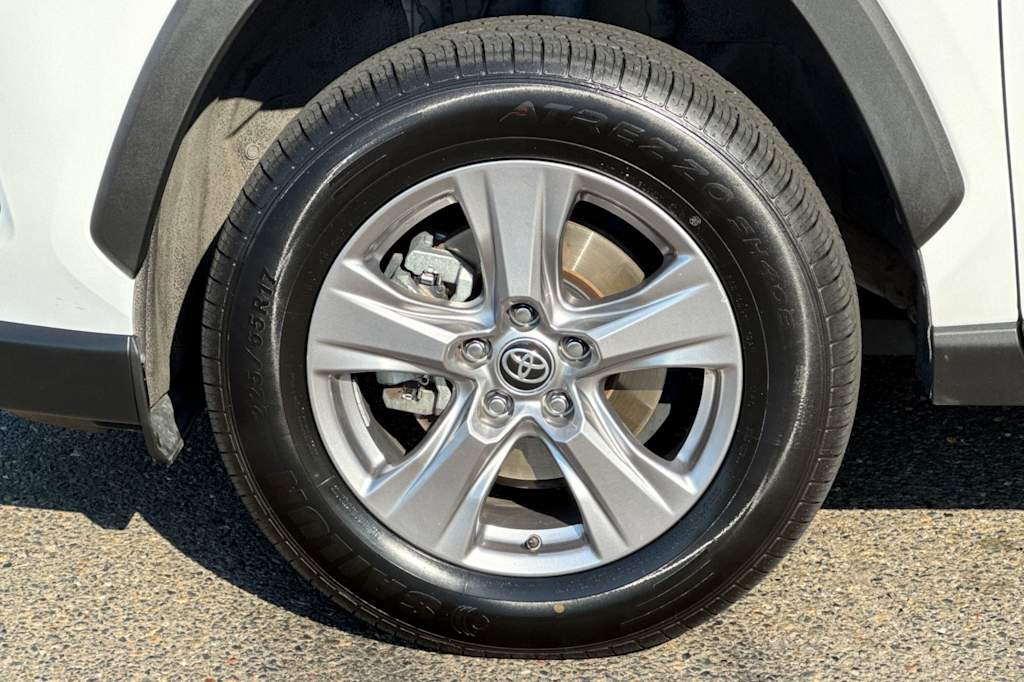Thumbnail: 2023 Toyota RAV4 - 8