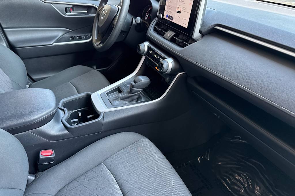 Thumbnail: 2023 Toyota RAV4 - 13