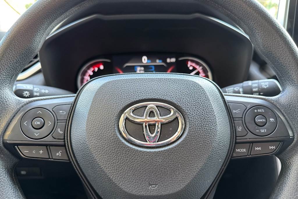 Thumbnail: 2023 Toyota RAV4 - 26