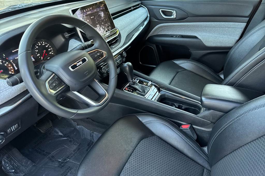 Thumbnail: 2024 Jeep Compass - 9