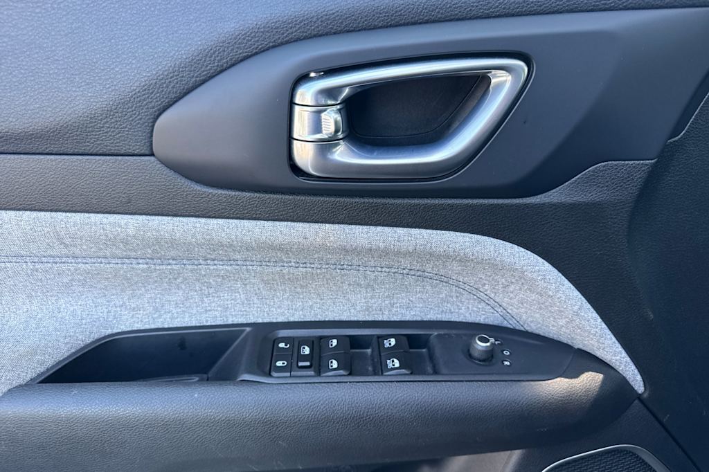 Thumbnail: 2024 Jeep Compass - 22