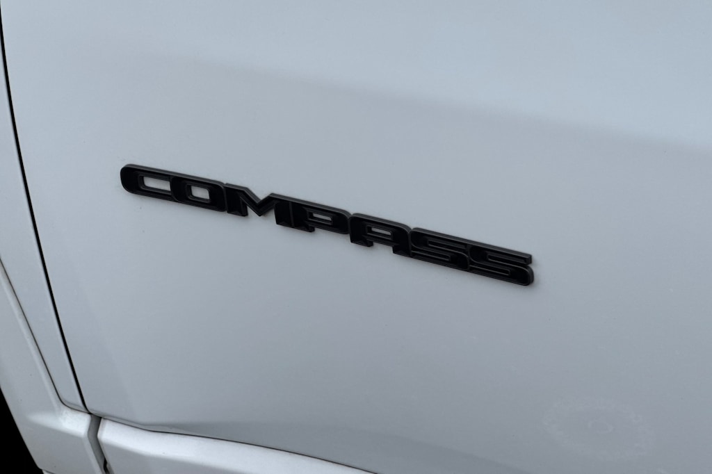 2023 Jeep Compass Limited 7