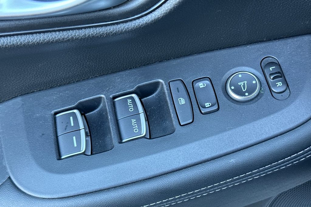 Thumbnail: 2024 Honda HR-V - 22