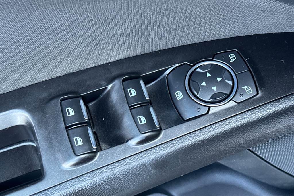 Thumbnail: 2017 Ford Fusion - 22