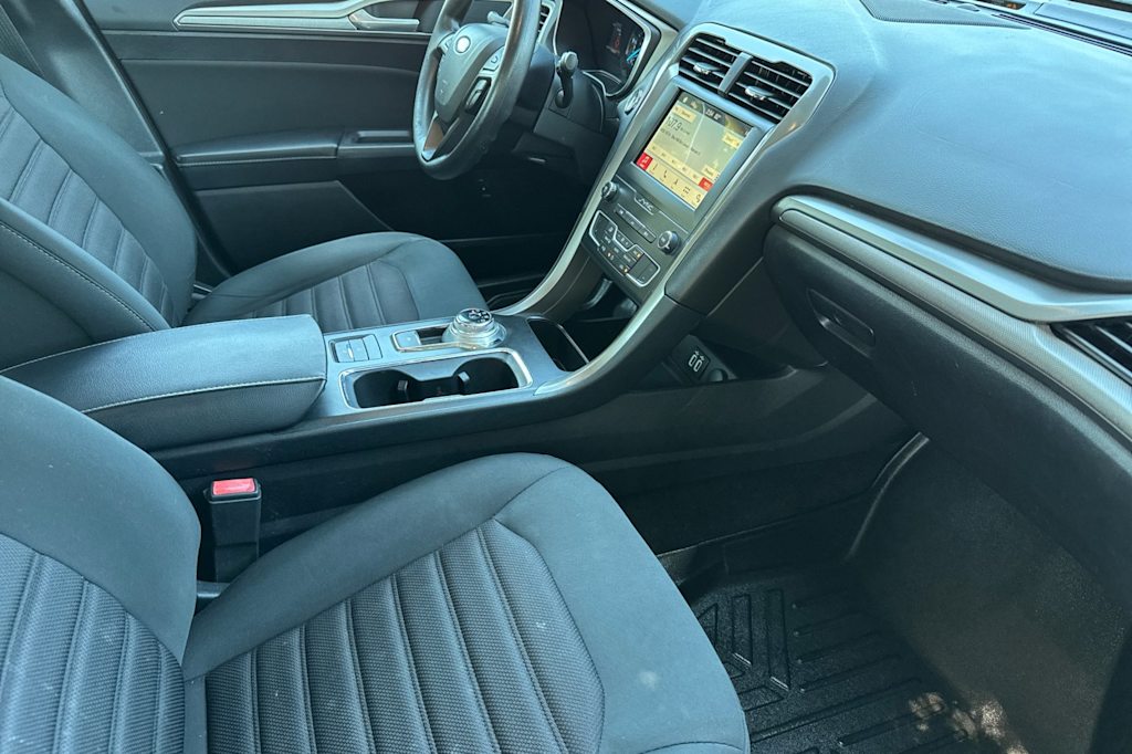 Thumbnail: 2019 Ford Fusion - 10