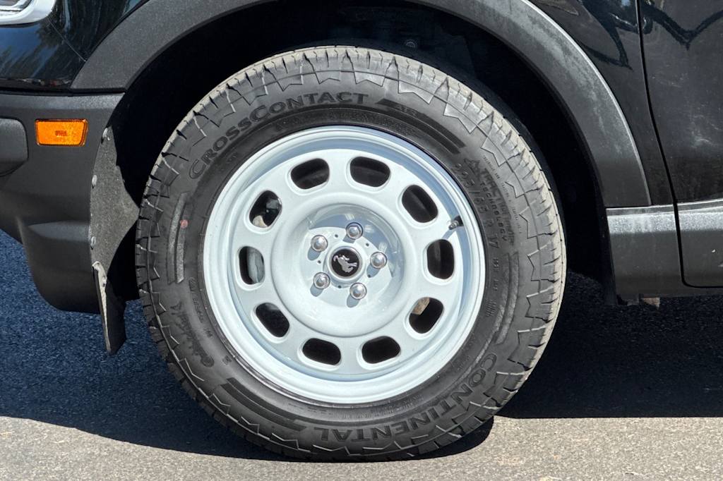 Thumbnail: 2023 Ford Bronco Sport - 8