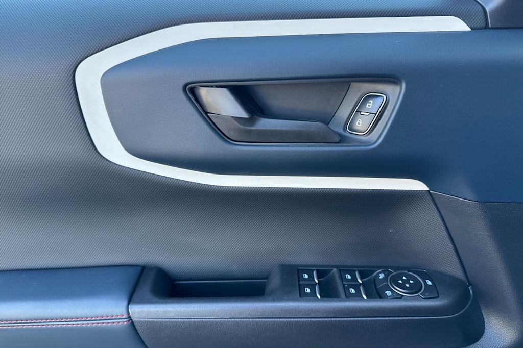 Thumbnail: 2023 Ford Bronco Sport - 22