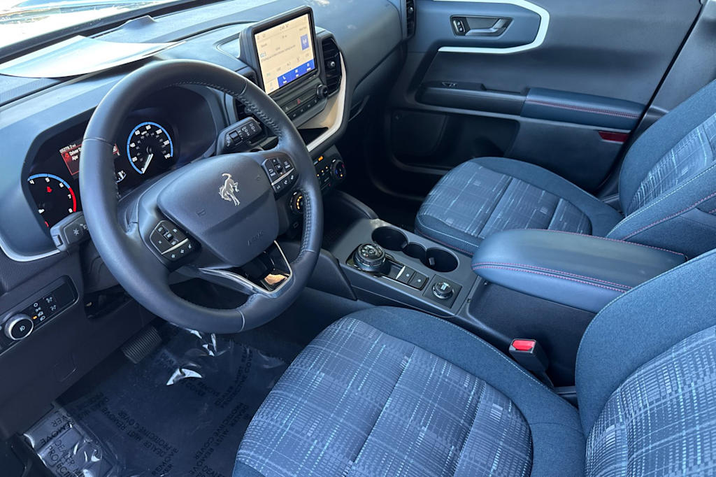 Thumbnail: 2023 Ford Bronco Sport - 9