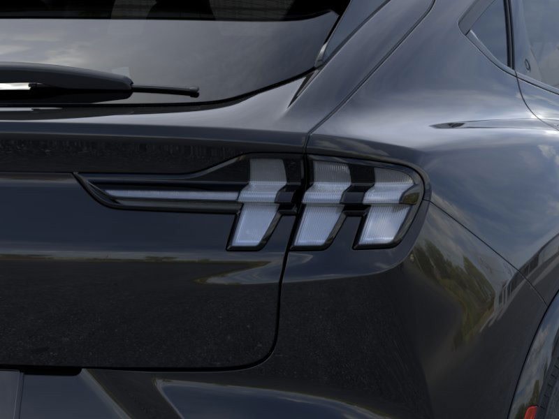 2025 Ford Mustang Mach-E Premium 21