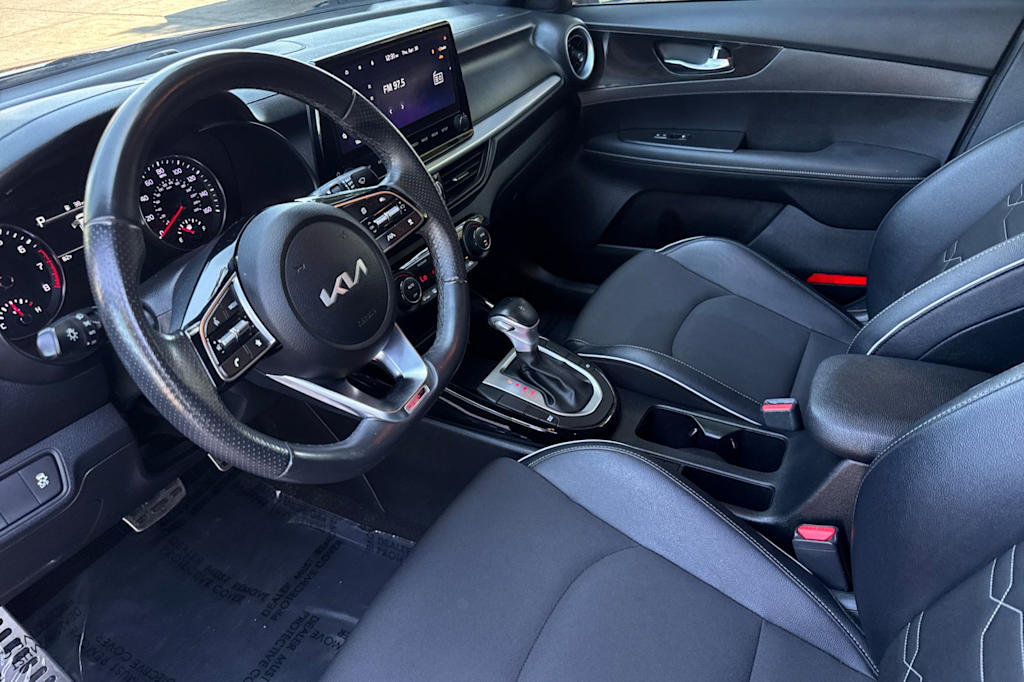 Thumbnail: 2024 Kia Forte - 9