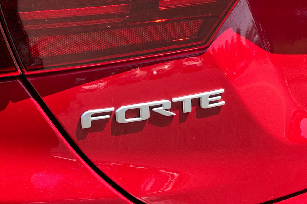 Thumbnail: 2024 Kia Forte - 7