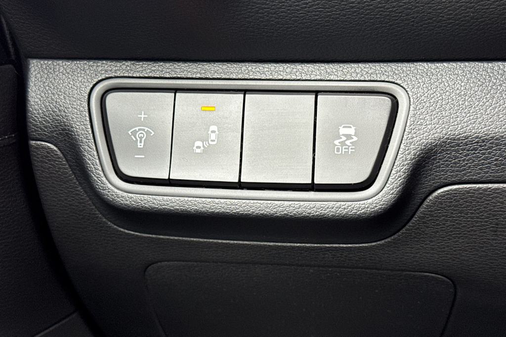 Thumbnail: 2024 Kia Forte - 29