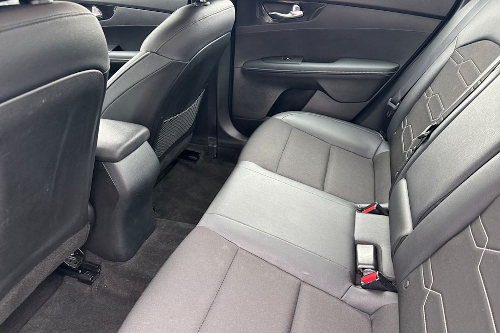 Thumbnail: 2024 Kia Forte - 12