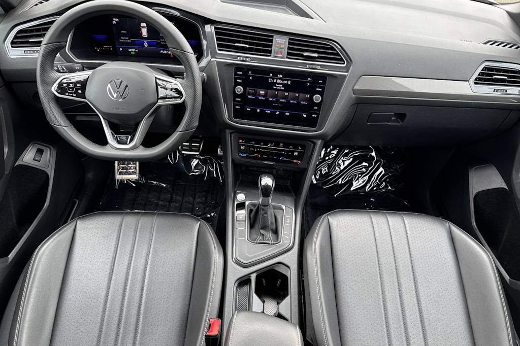 2022 Volkswagen Tiguan SE R-Line Black 2