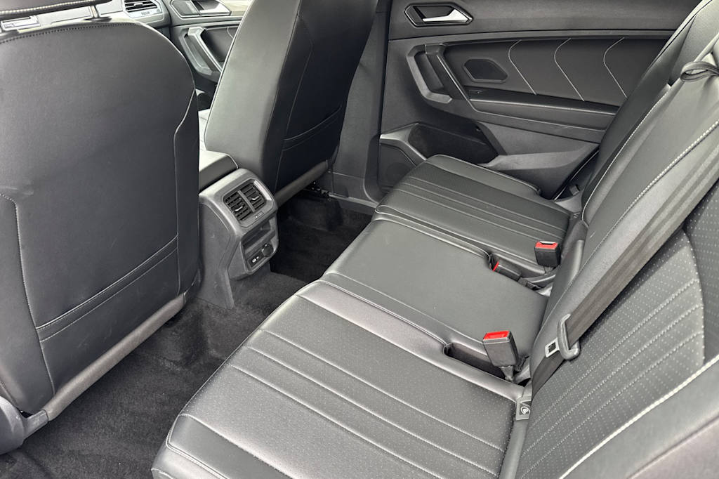 2022 Volkswagen Tiguan SE R-Line Black 10