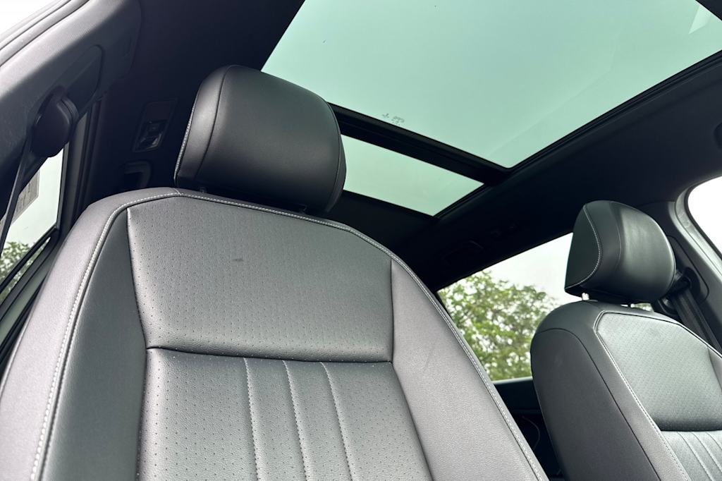 2022 Volkswagen Tiguan SE R-Line Black 23