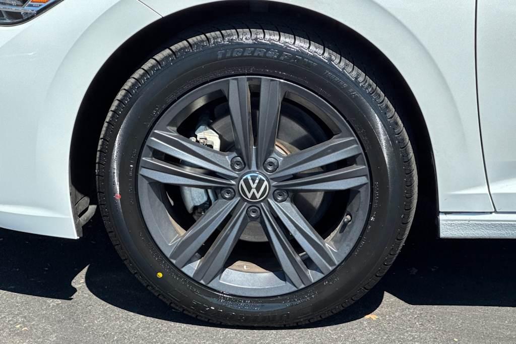 Thumbnail: 2024 Volkswagen Jetta - 8