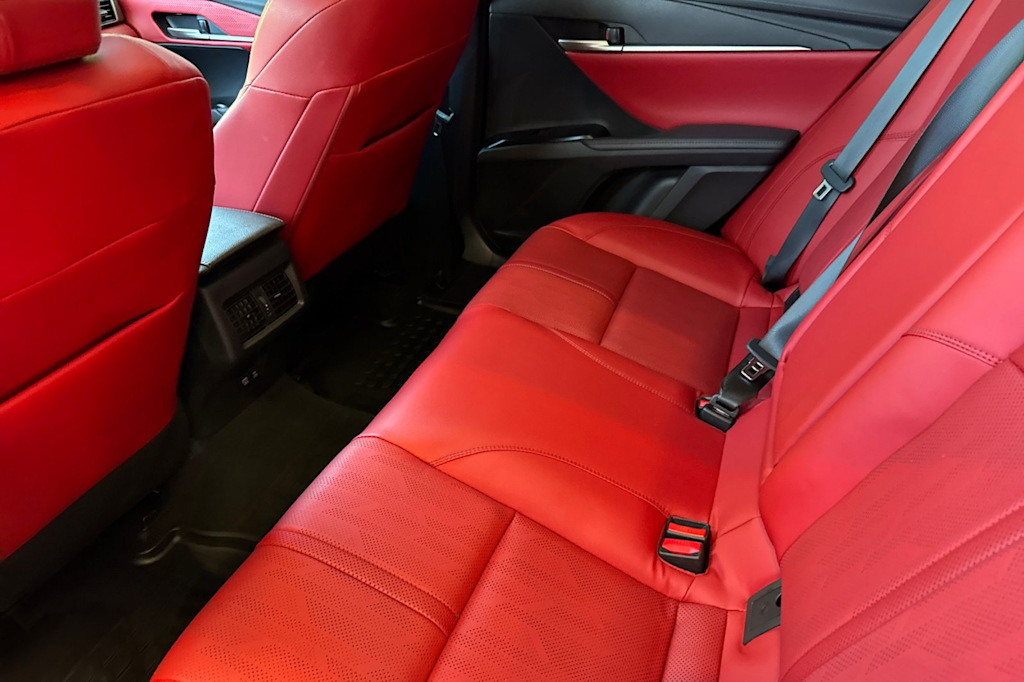 Thumbnail: 2025 Toyota Camry - 10