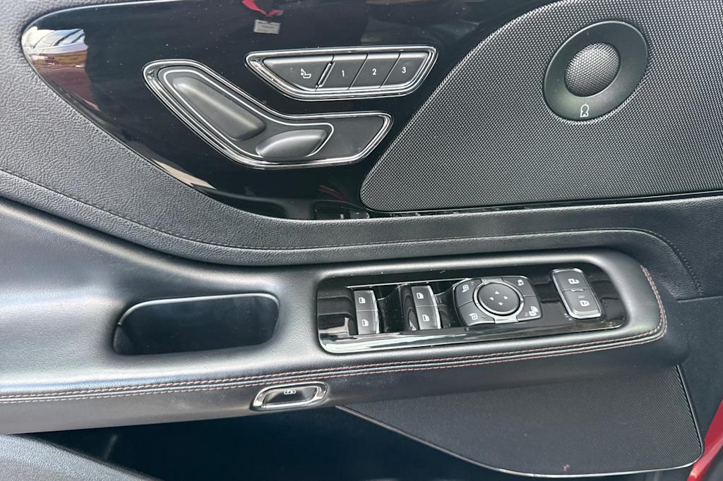 Thumbnail: 2020 Lincoln Aviator - 19