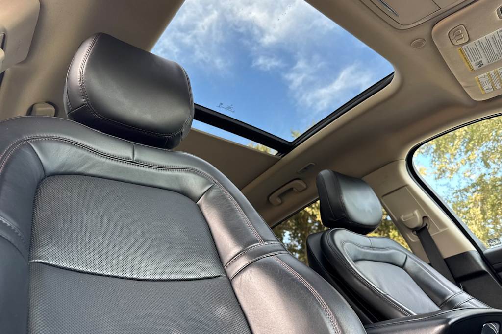 Thumbnail: 2020 Lincoln Aviator - 23