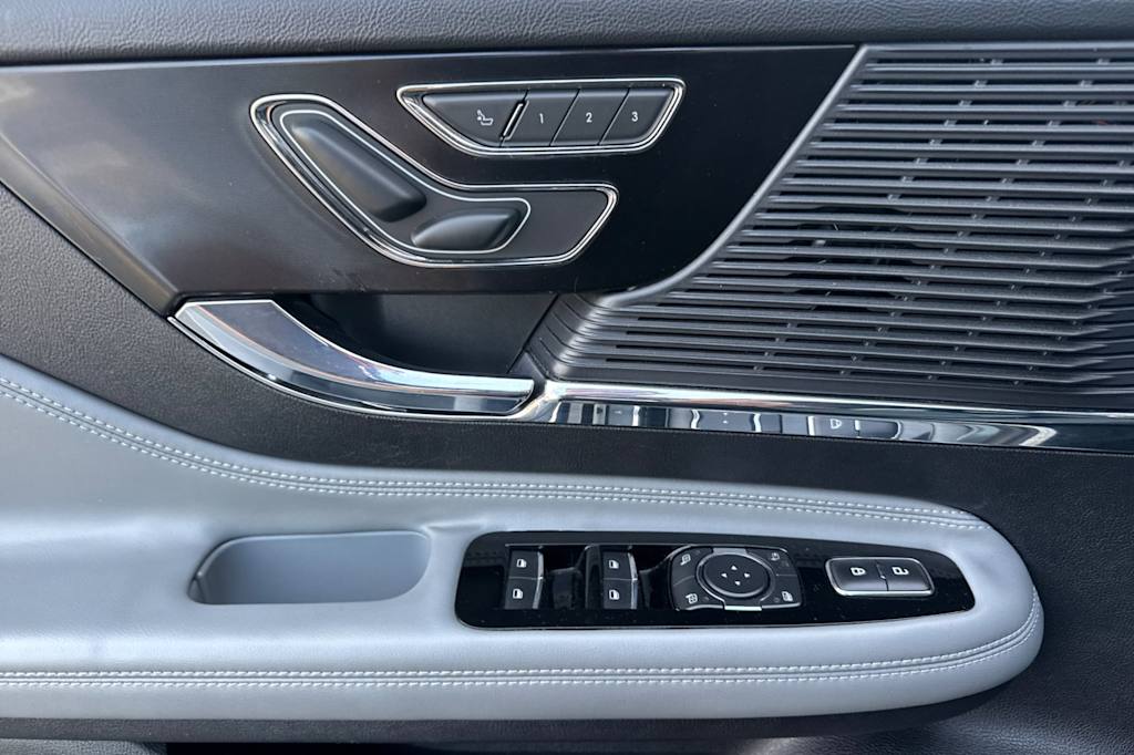 Thumbnail: 2020 Lincoln Corsair - 20
