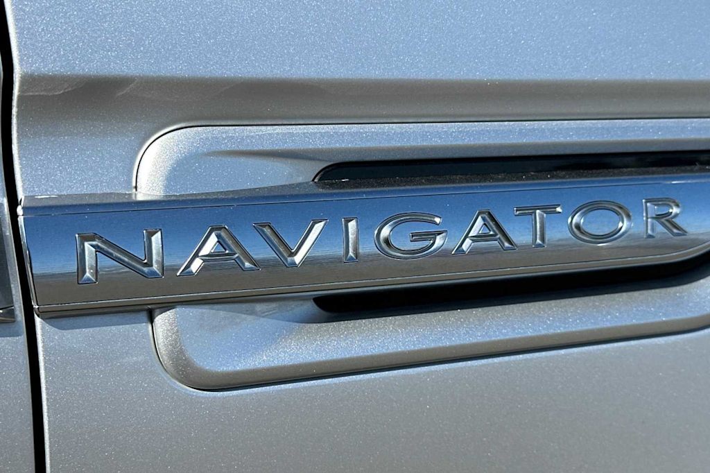 2018 Lincoln Navigator Premiere 7