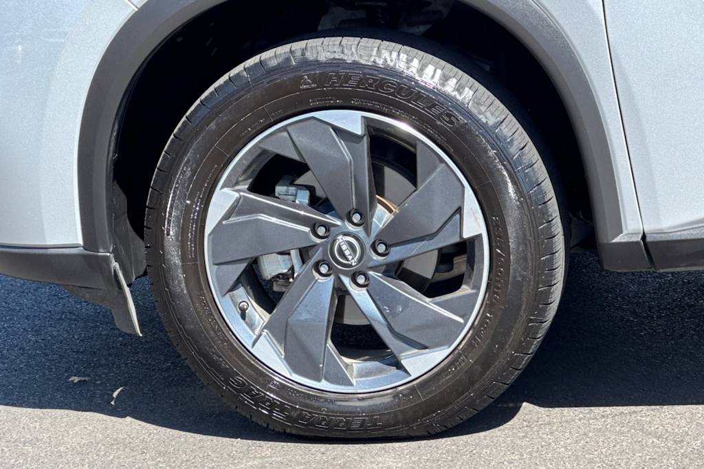 Thumbnail: 2025 Nissan Rogue - 8