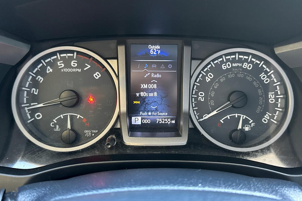 2016 Toyota Tacoma SR5 16
