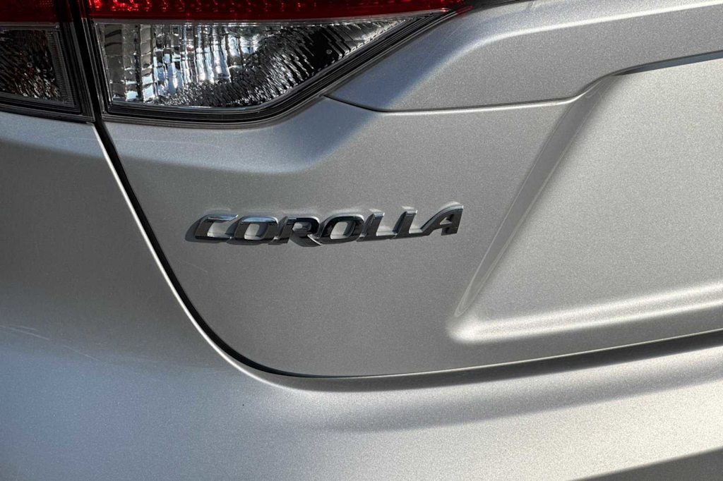 2021 Toyota Corolla LE 7