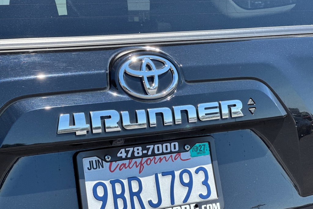 Thumbnail: 2022 Toyota 4Runner - 7