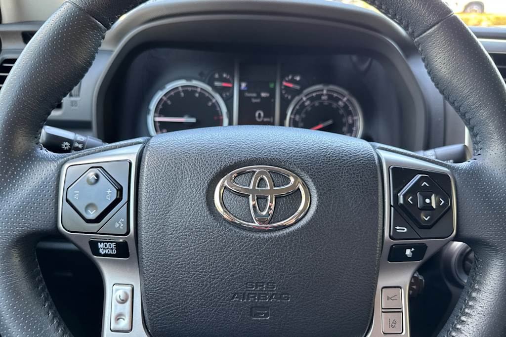 Thumbnail: 2022 Toyota 4Runner - 27