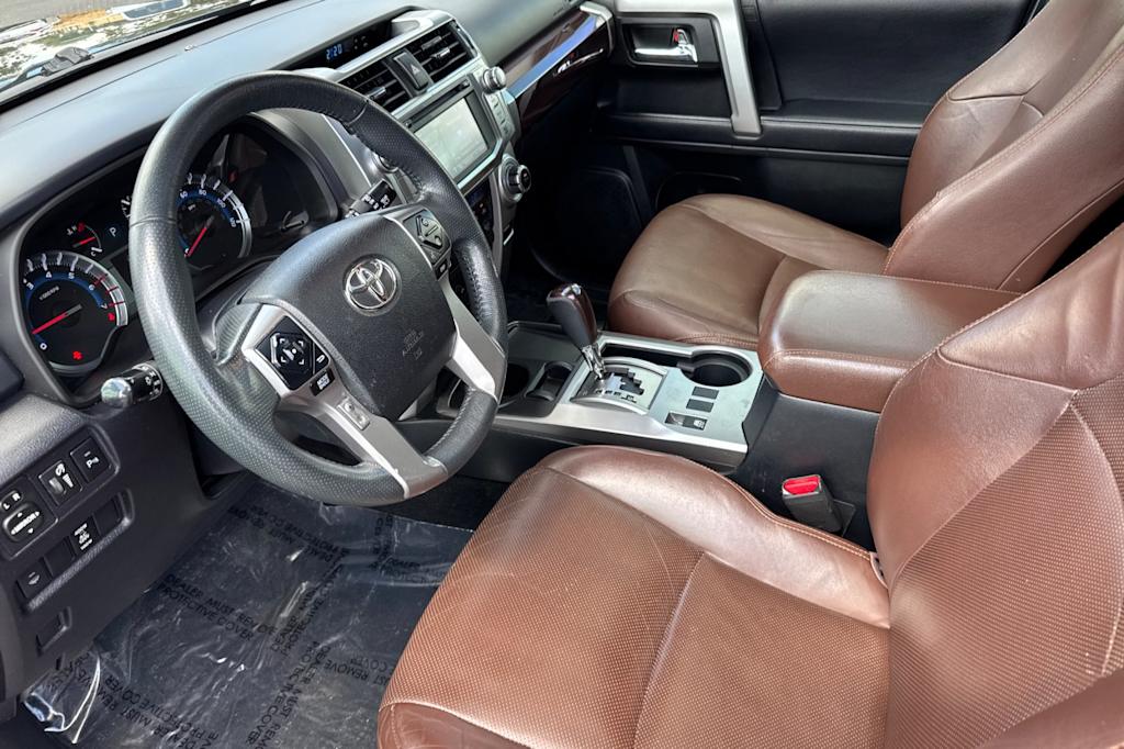 Thumbnail: 2019 Toyota 4Runner - 10