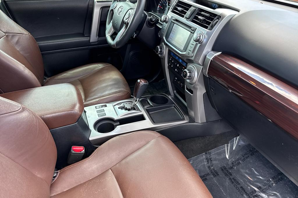 Thumbnail: 2019 Toyota 4Runner - 12