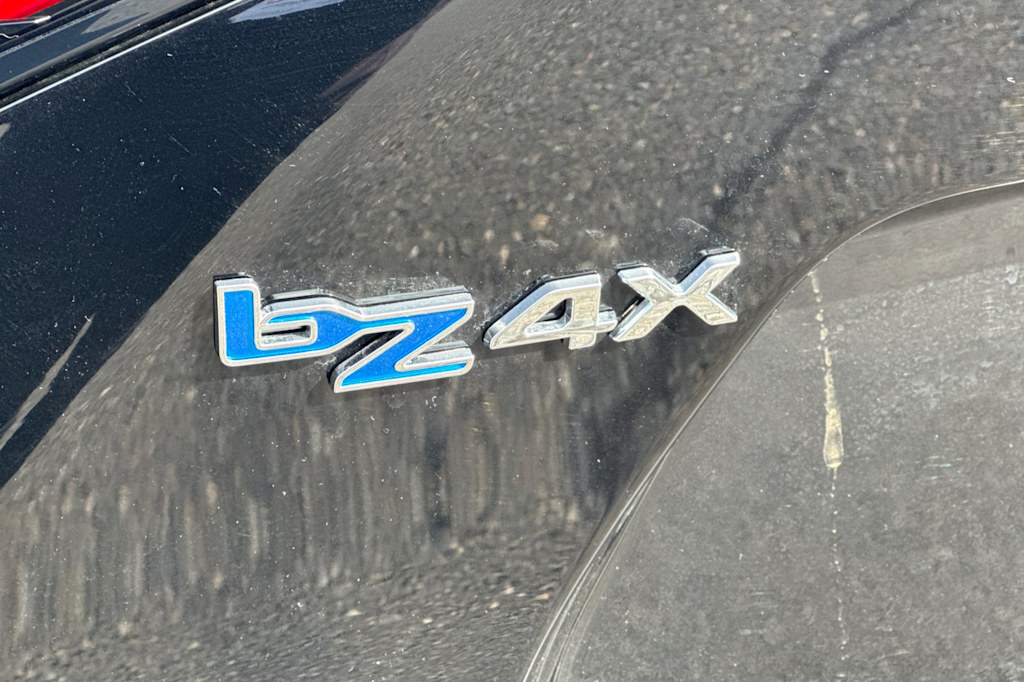 Thumbnail: 2025 Toyota bZ4X - 7