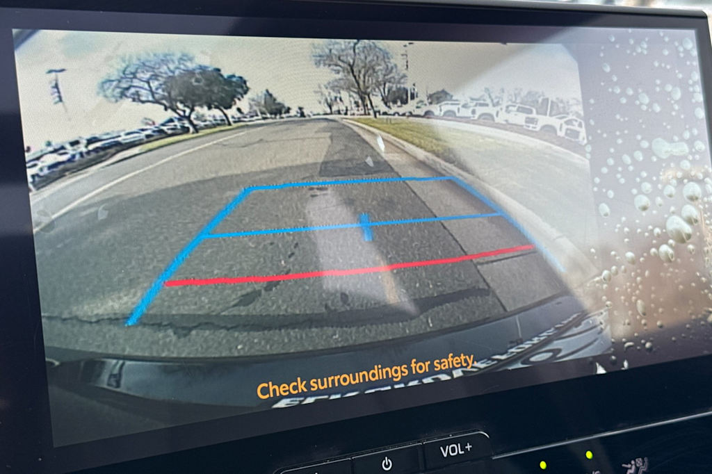 Thumbnail: 2025 Toyota bZ4X - 24