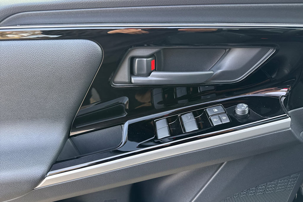 Thumbnail: 2025 Toyota bZ4X - 21