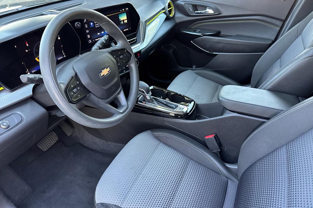 Thumbnail: 2025 Chevrolet Trax - 10