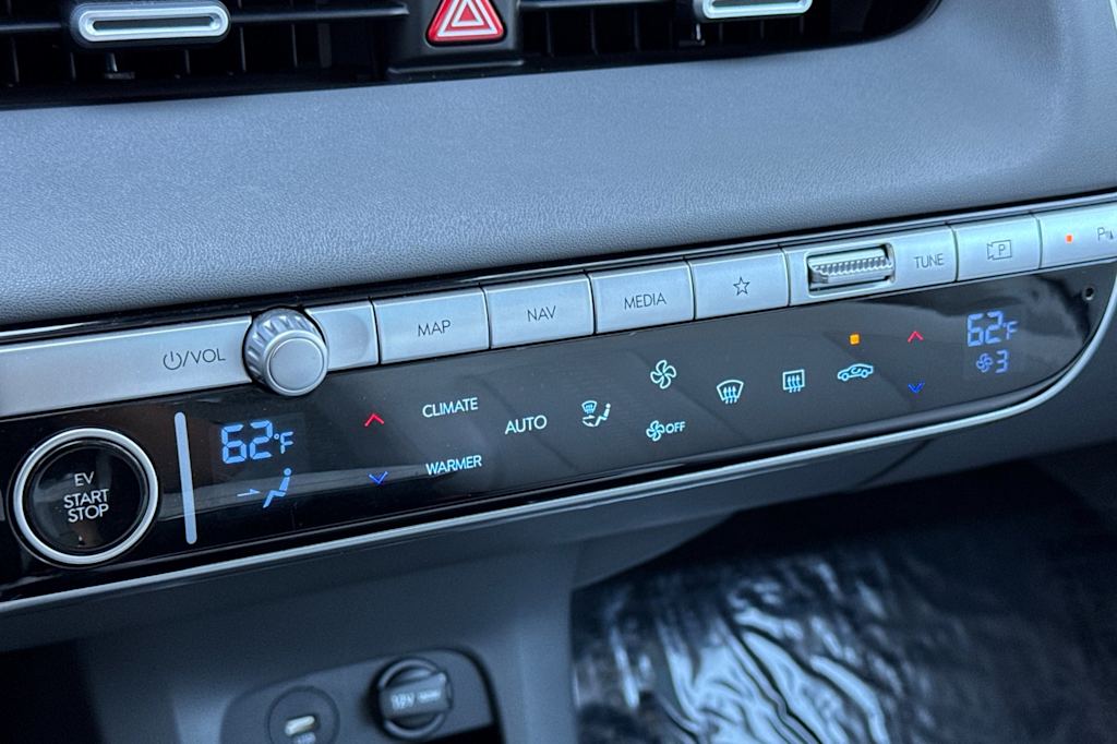 Thumbnail: 2023 Hyundai Ioniq 5 - 23