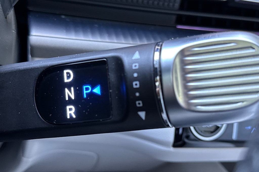 Thumbnail: 2023 Hyundai Ioniq 6 - 23