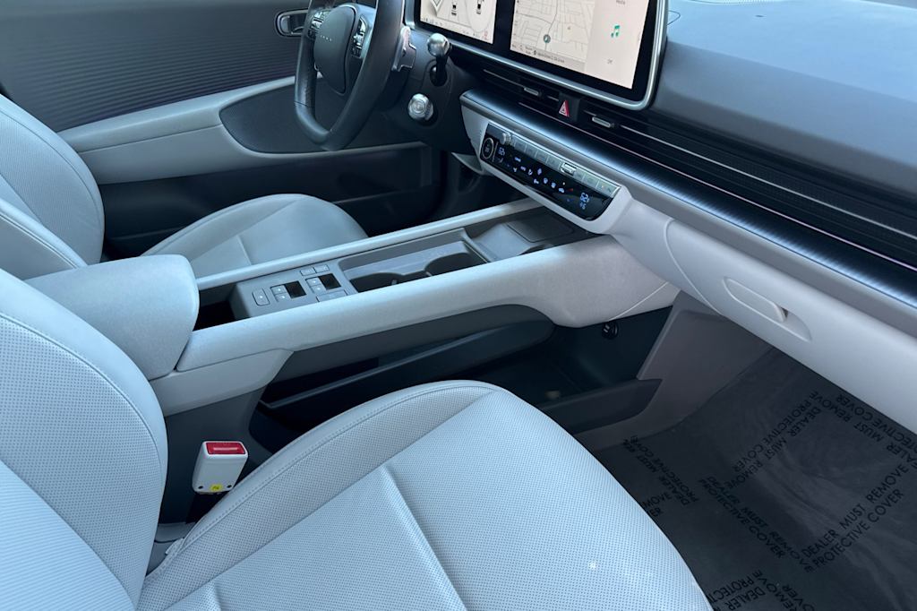 Thumbnail: 2023 Hyundai Ioniq 6 - 9