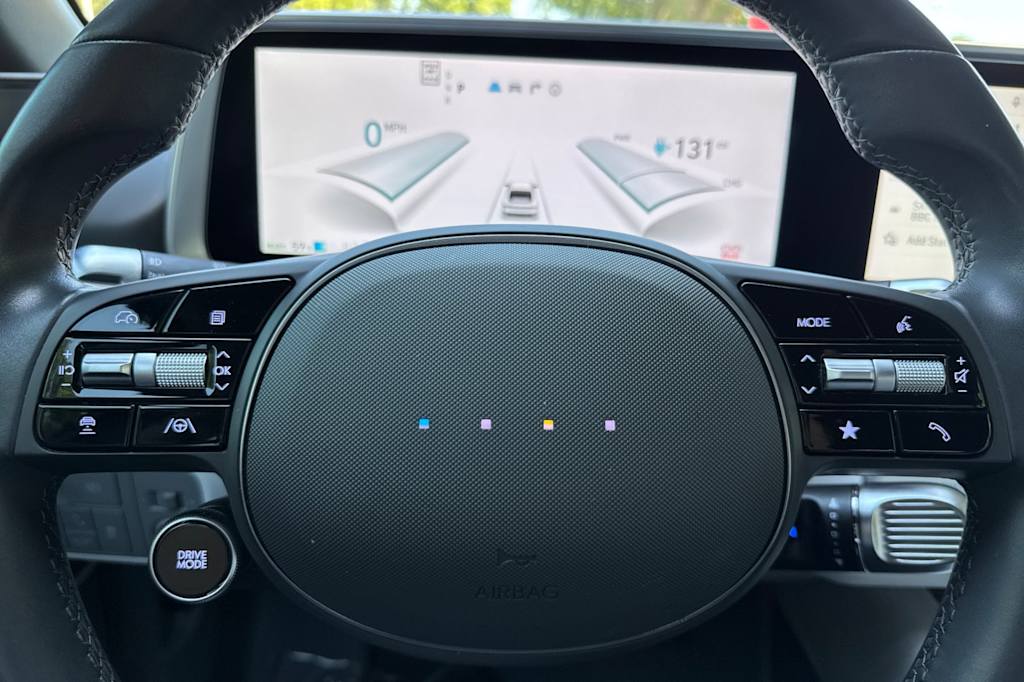 Thumbnail: 2023 Hyundai Ioniq 6 - 25