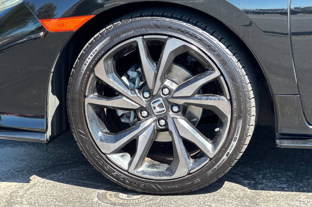 Thumbnail: 2018 Honda Civic - 8