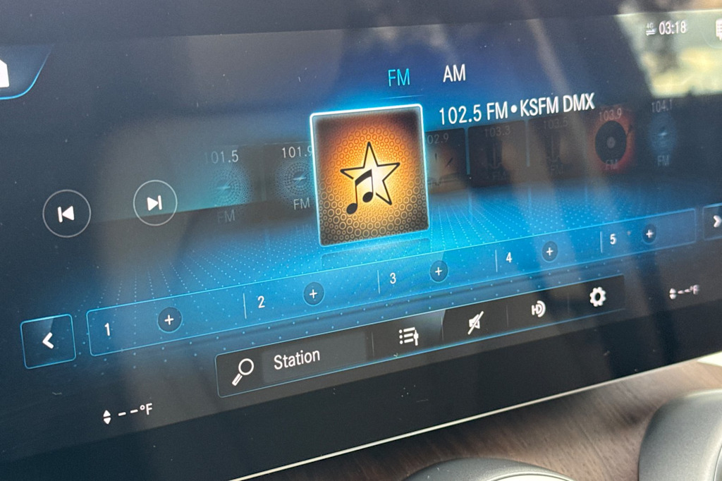 Thumbnail: 2022 Mercedes-Benz GLC - 14