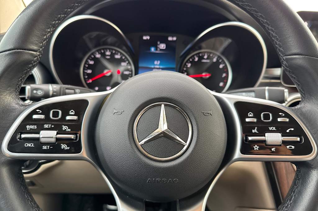 Thumbnail: 2022 Mercedes-Benz GLC - 25