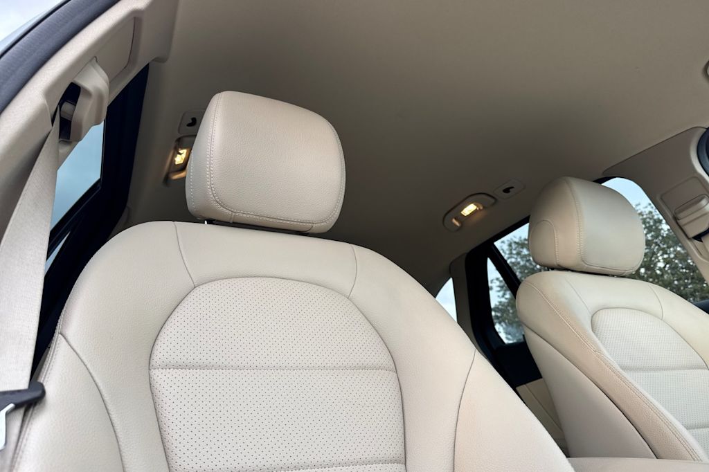 Thumbnail: 2022 Mercedes-Benz GLC - 10