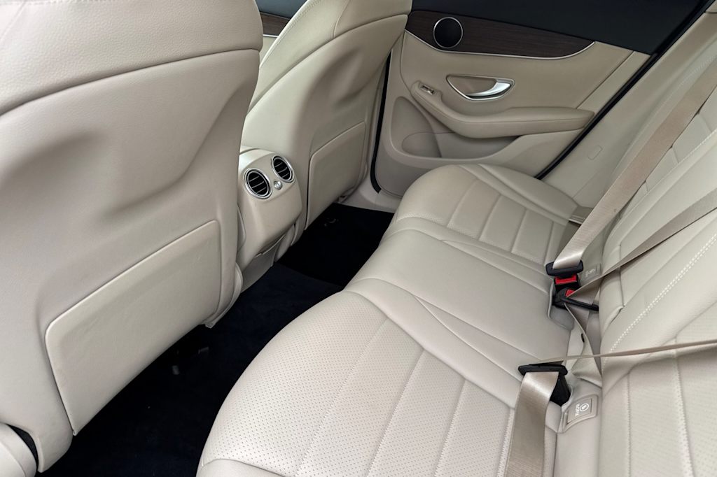 Thumbnail: 2022 Mercedes-Benz GLC - 11