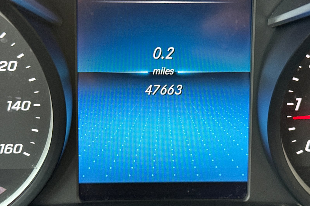 Thumbnail: 2022 Mercedes-Benz GLC - 26